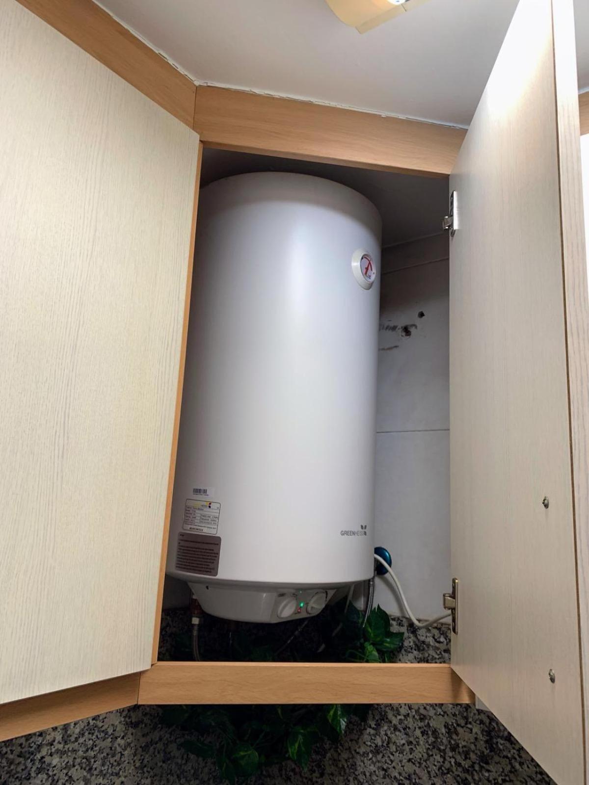 O Pisino Apartment Ourense Bagian luar foto